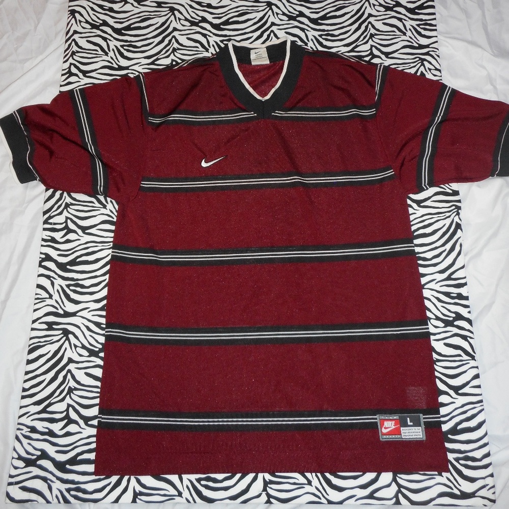 Vintage Nike Jersey Maroon Horizontal Stripe L